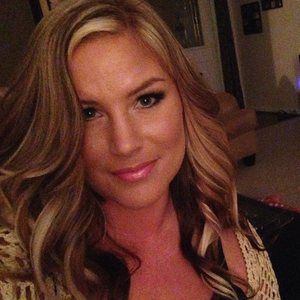 Meet your Posher, Cortney